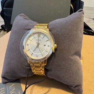 SOLD ‼️Bulova Gold Bracelet Watch